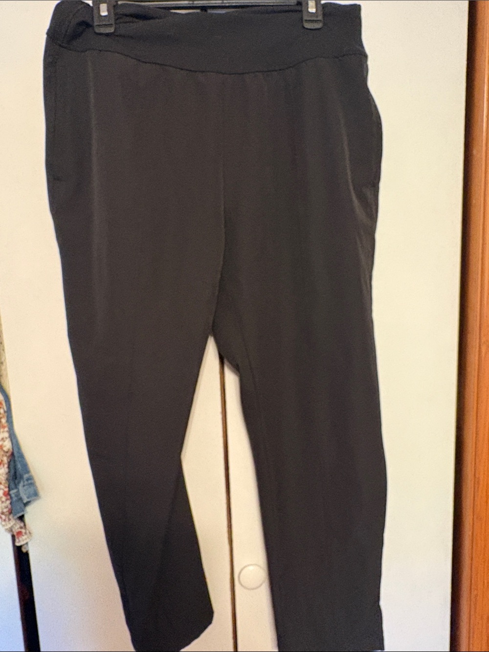 Zella Black Straight-Leg Pull-On Pants